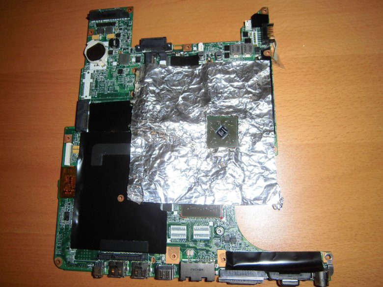 Mainboard in Alufolie