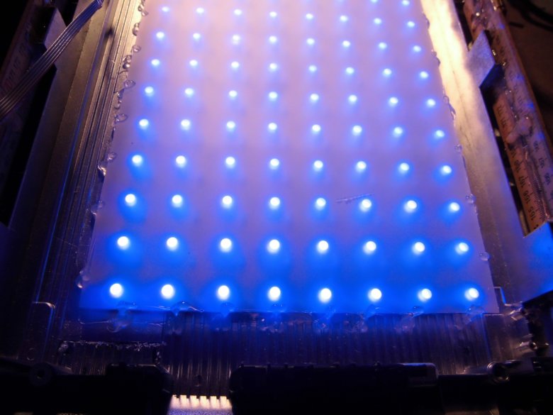UV-LEDs Test mit Folie verklebt